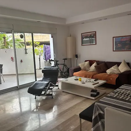 Apartment Spacious Open Plan Ground Floor *